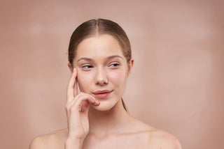 Managing Rosacea-Prone Skin: Tips You Need to Remember - Hey Honey Beauty